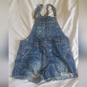 No Boundaries Blue Denim Distressed Bib Shorts Bandana Print, Sz L (11-13)